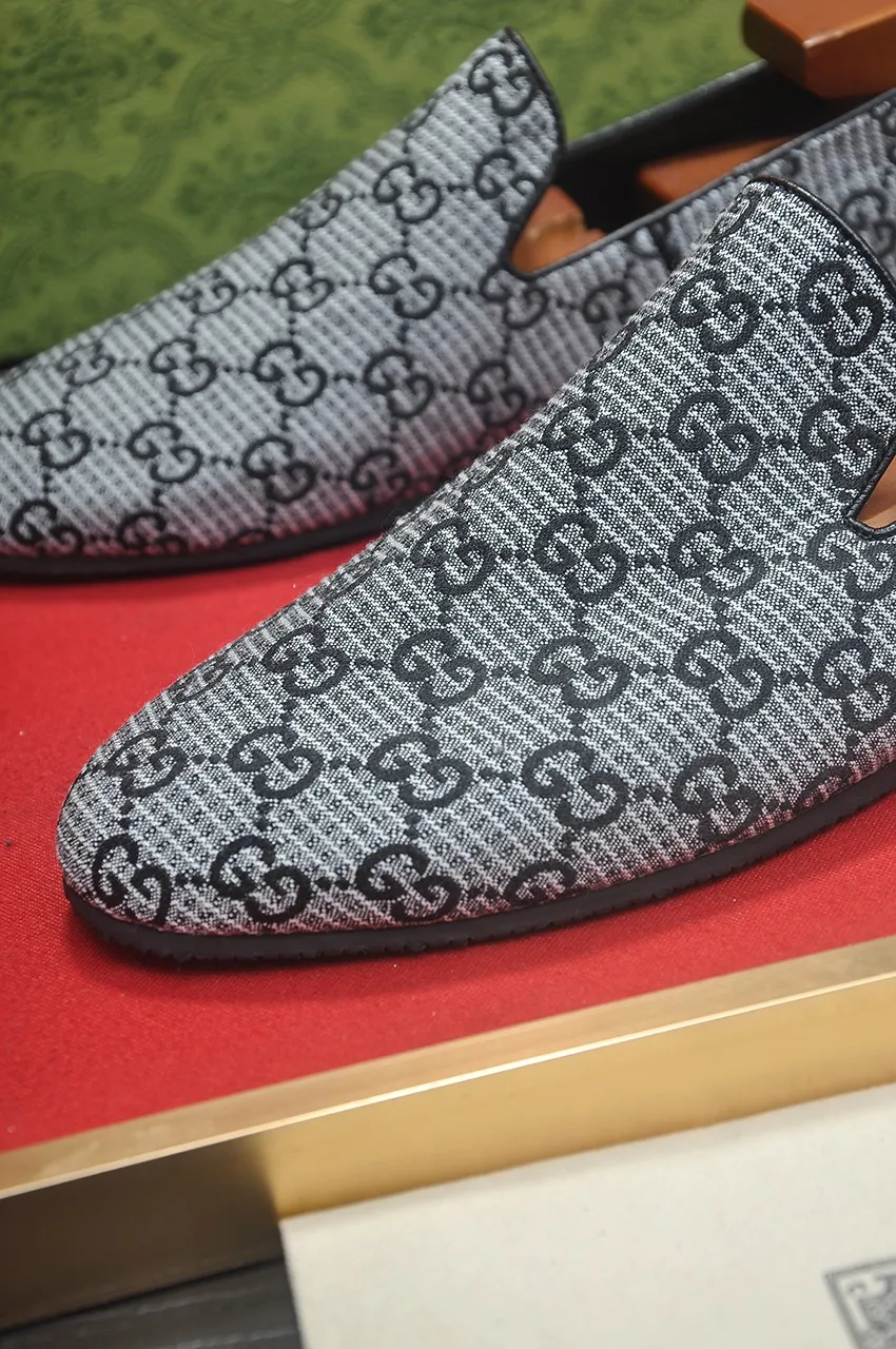 Men's men's shoes💰460💶[GUCCI Gucci] Men's wallet shoes🇮🇹Official website original 1:1 mold opening, original quality💯The upper is made of imported cowhide and Gucci original fabric➕Breathable cotton sheep lining, fine workmanship, high-end atmosphere. Has a fashionable and exemplary look. Rubber wear-resistant and anti-slip outsole. Code number: 38-44